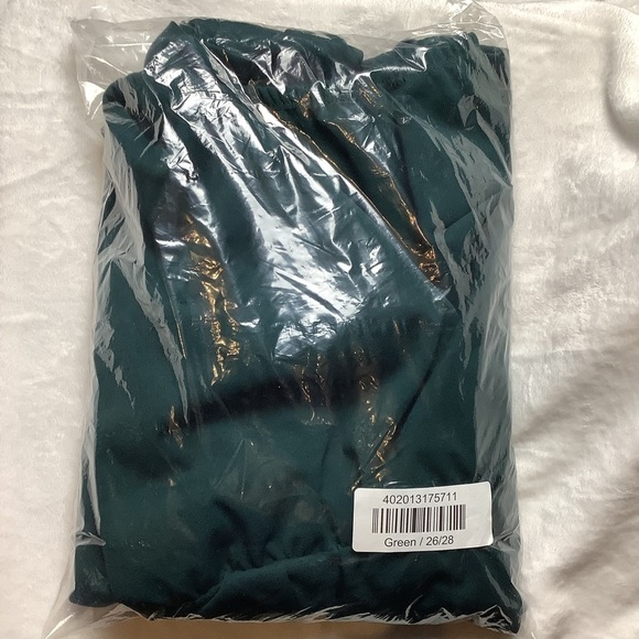 ASHLEY Stewart Size 26-32W Green Puff Sleeve One Shoulder Jumpsuit (T19.10) - Picture 5 of 6